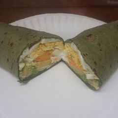 A picture of Egg 'n' Avocado wrap.