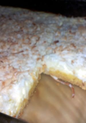 A picture of Pina Colada Bars.