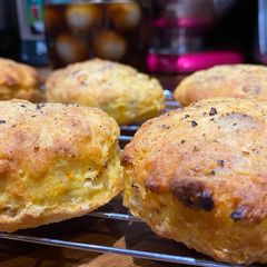 A picture of Batata Feta and Bacon Biscuits.