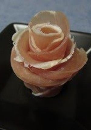 A picture of How to Make a Rose with Cured Ham.