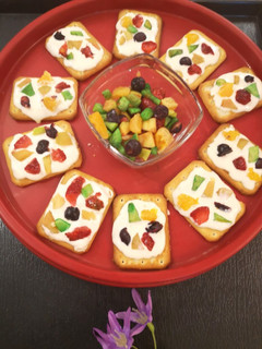A picture of Fruitizza.