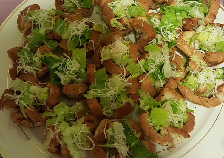 Simple Way to Prepare Perfect Kuisines Chicken Ceaser Cups