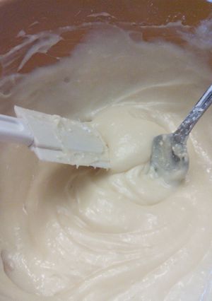 A picture of Cream Cheese Frosting.