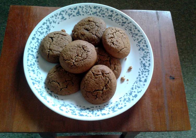 SOFT GINGER MOLASSES COOKIES