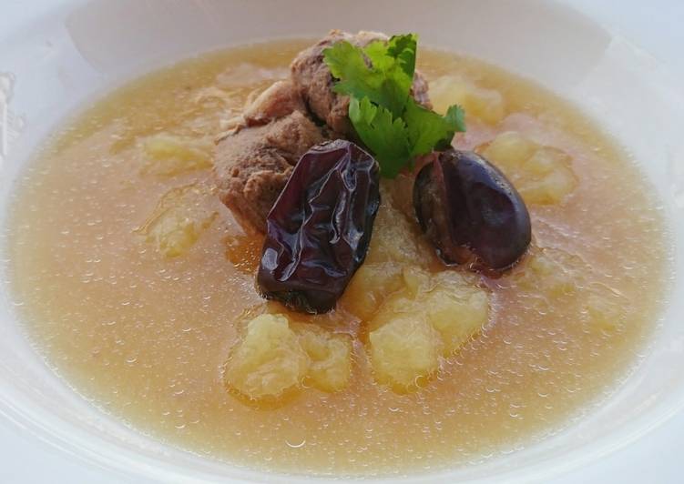 Simple Way Old Winter Melon Pork Soup