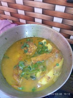 কাতলা মাছের ঝোল (katla maacher jhol recipe in Bengali) রেসিপির প্রধান ছবি