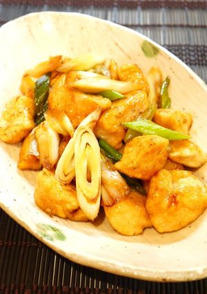 A picture of Sweet and Salty Fried Chicken and Leek.