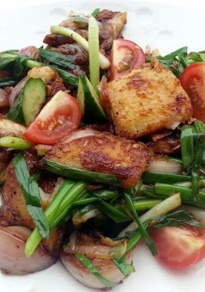 A picture of Stir Fry Hallibut Fillet With Black Pepper.