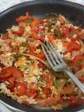 Arroz com pimentos e tomate