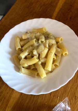 Una foto de Pasta con pera y gorgonzola