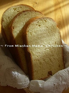A picture of Brioche-style Pancake Mix Bread.
