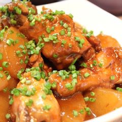 A picture of Pressure Cooked Chicken Drumettes & Daikon Radish.