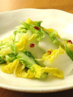 A picture of Lightly Pickled Chinese Cabbage with Dashi Stock Granules.