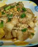 Cá cơm rim thịt và thơm