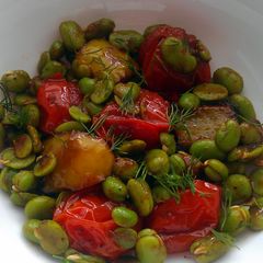 A picture of Vickys Broad Bean Salad & Tomato Dill Sauce, GF DF EF SF NF.