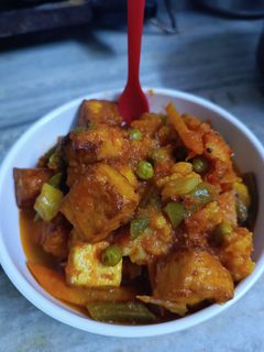 झटपट पनीर भाजी (Paneer Bhaji Recipe In Marathi) रेसिपी चे मुख्य फोटो