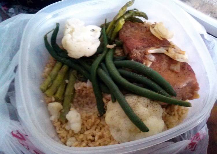 Bourbon salmon with mixed veggies and brown rice