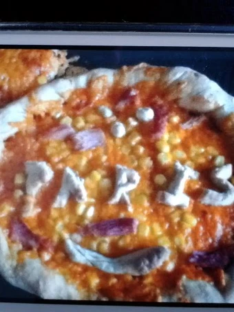 Recipe pizza dough - cheese and garlic crusted the Delicious Perfect