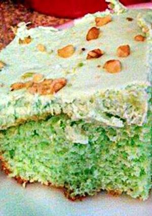 A picture of Pistachio Pudding Cake.
