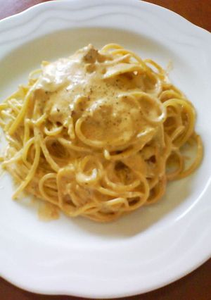 A picture of Ricotta Cheese, Walnut, and Tomato Sauce Pasta.