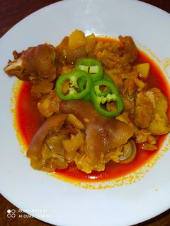 Csülök és körömpörkölt recept fotója