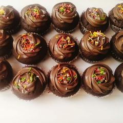 A picture of Chocolate cup cakes.