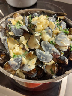 Una foto de Mejillones en salsa