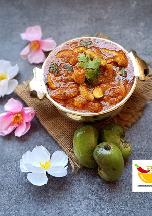 ओल्या काजूची चमचमीत भाजी (Olya kajuchi bhaji recipe in marathi) रेसिपी चे मुख्य फोटो 