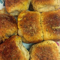 A picture of Pizza Balls.