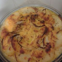 A picture of Cheesey potatoe, Bacon + Onion Bake.