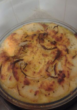 A picture of Cheesey potatoe, Bacon + Onion Bake.