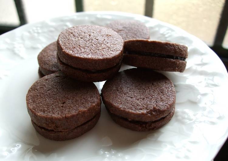 Steps to Make Favorite Ganache Cookie Sandwich