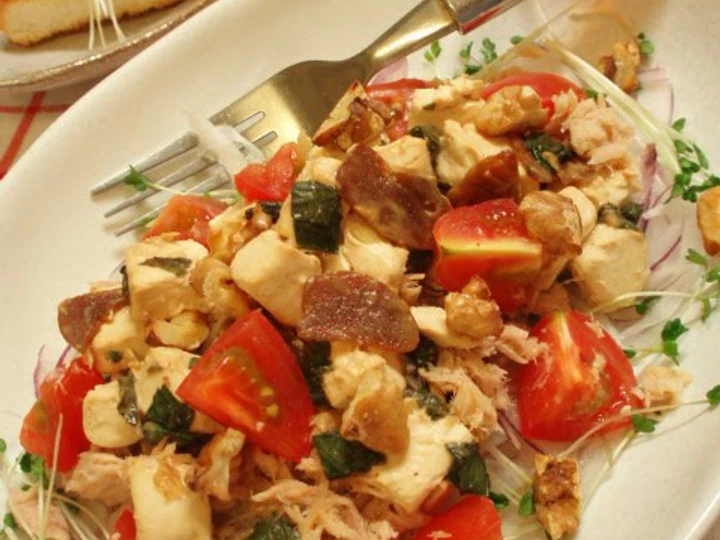 Easy Way Make Recipe Garlic Soy Sauce Marinated Shiso Leaf and Cream Cheese Salad that is Really Delicious, Can Spoil the Tongue}