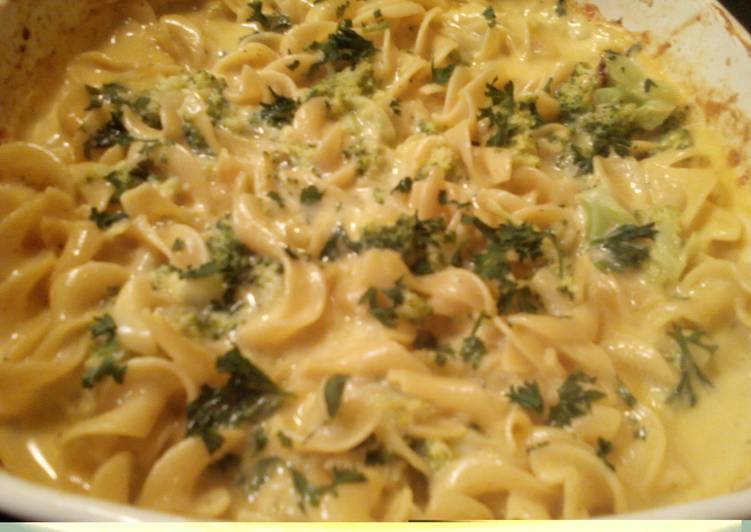 Recipe: Appetizing Sunshine&#39;s broccoli noodle casserole