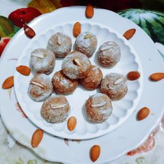 A picture of Super delicious tasty Mathura peda for Janmashtami.