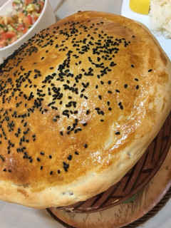 صورة لوصفة فخارة اللحم التركية بالعجين