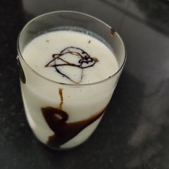 A picture of Mango shake.