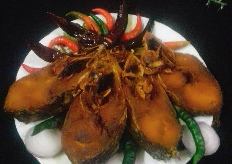 Recipe of Favorite Spicy Hilsha fry