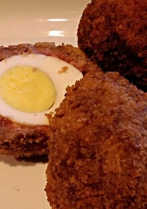 A picture of Scotch Eggs.