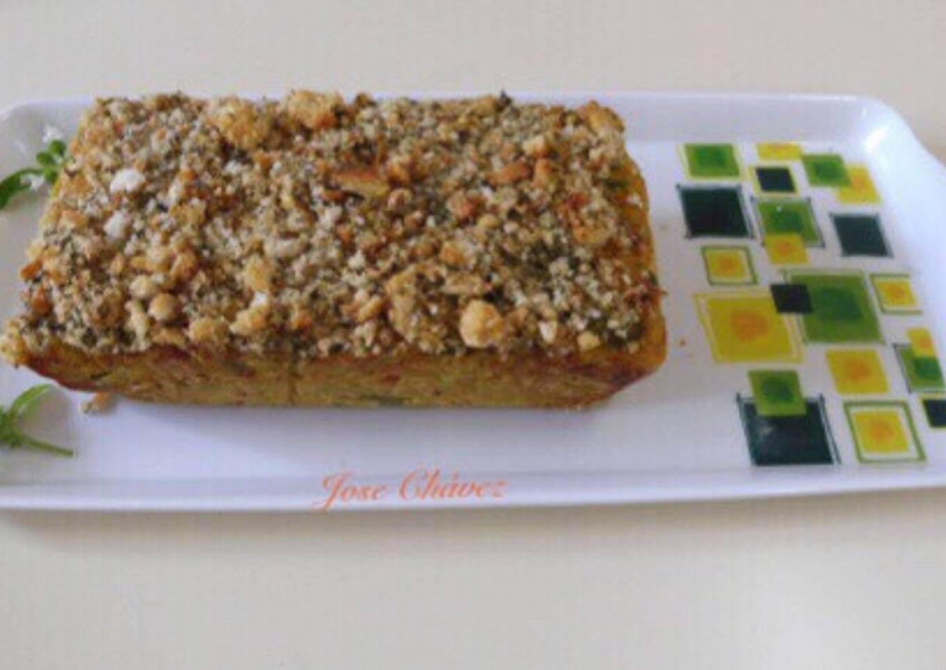 Pastel de quinoa y lentejas coral