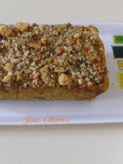 Una foto de Pastel de quinoa y lentejas coral