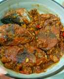 Cá thu ngừ kho gừng, hành, tỏi