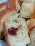 Pãozinho com goiabada