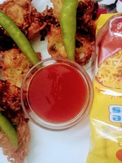 मैगी पकौड़ा (maggi pakoda recipe in Hindi) रेसिपी मुख्य फोटो