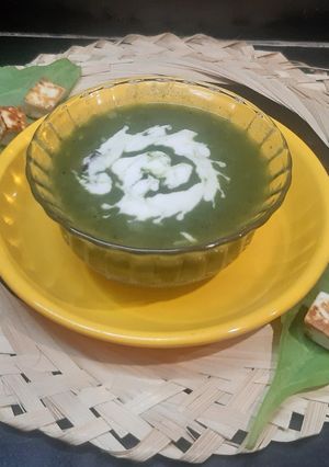 पालक सूप (palak soup recipe in marathi) रेसिपी चे मुख्य फोटो
