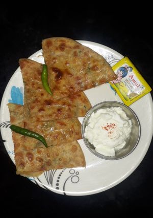 A picture of Aloo Paratha.