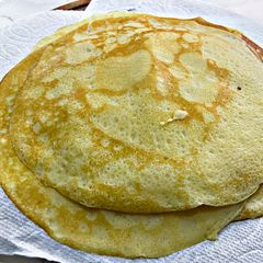 A picture of Simple crepe recipe.