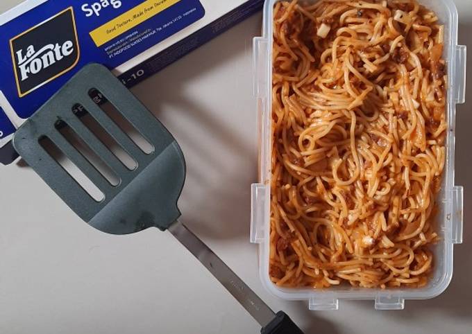 8 Bahan Masak Spaghetti Bolognese La Fonte Yang Mudah Cookandrecipe Com