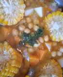 Guiso de garbanzos con vegetales y cúrcuma