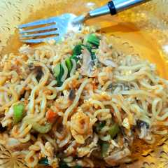 รูปของ Mie Nyemek
